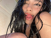 kitkatpetite