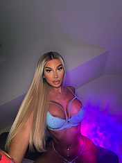 issa_bella